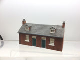 Hornby R8972 OO Gauge Skaledale Miners Cottages (Unboxed)