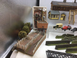 Job Lot of Assorted OO/HO Gauge Buildings and Accessories (L1)