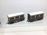 Hornby OO Gauge GWR 4 Wheel Coach x2