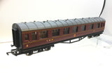 Hornby R1104 OO Gauge Night Scot Stanier 1st/3rd Coach 4077