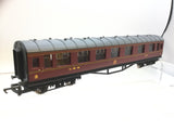 Hornby R1104 OO Gauge Night Scot Stanier 1st/3rd Coach 4076