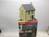 Hornby R9629 OO Gauge Skaledale Nearly New Shop