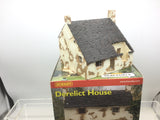Hornby R8562 OO Gauge Skaledale Derelict House,Hampshire Models 