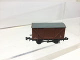 Graham Farish 377-627A N Gauge BR Bauxite 12t Vent Van Plywood Doors B774447