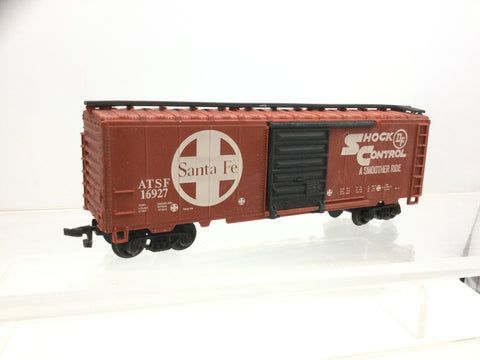 Life-Like (?) HO Gauge 40' Sliding Door Box Car ATSF 16927