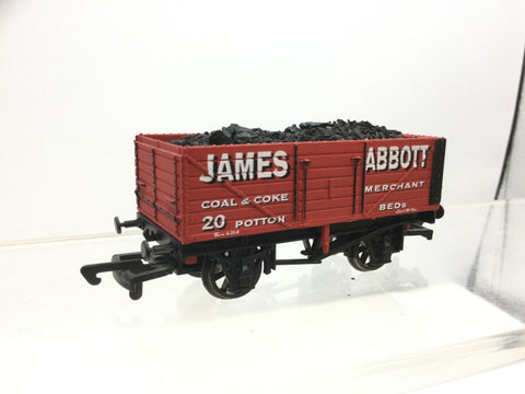 Dapol/1E OO Gauge 7 Plank Wagon James Abbott, Potton