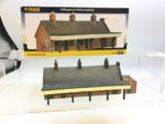 Graham Farish 42-164 N Gauge Shillingstone Station Building