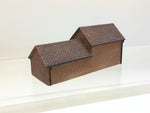 Graham Farish 42-106 N Gauge Red Brick Carthouse and Stables