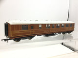 Hornby R4173 OO Gauge LNER Gresley Buffet Car 21608