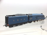 Hornby R327 OO Gauge LNER Blue Class A4 4468 Mallard