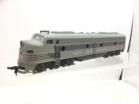 Rivarossi 1925 HO Gauge EMD E8 Diesel Loco New York Central 4095 (DUMMY)
