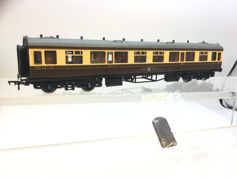 Bachmann 34-128 OO Gauge GWR Collett Composite Coach 7318