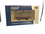 Dapol 4F-011-047 OO Gauge Ventilated Van BR Grey M183320 Weathered