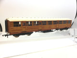 Hornby R4172A OO Gauge LNER Gresley Corridor 3rd Coach 364