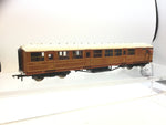 Hornby R4170A OO Gauge LNER Gresley Brake Coach 32558 (L1)