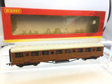 Hornby R4171A OO Gauge LNER Gresley Corridor 1st Coach 31879