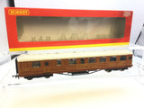 Hornby R4173A OO Gauge LNER Gresley Buffet Car 32372