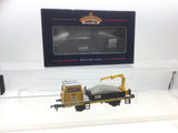 Bachmann 36-150 OO Gauge Plasser OWB Track Machine with Crane