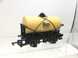 Hornby R9206 OO Gauge Thomas and Friends Milk Tank Wagon