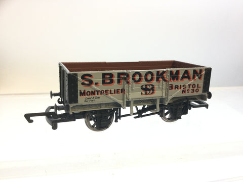 Hornby R6300 OO Gauge 5 Plank Wagon S Brookman, Bristol