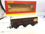 Hornby R6317 OO Gauge 6 Wheel Van Palethorpes