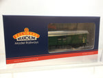 Bachmann 39-527A OO Gauge SR PMV Parcels & Miscellaneous Van BR Green