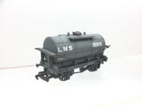 Mainline 937383 OO Gauge Tank Wagon LMS Creosote
