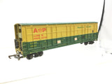 Walthers HO Gauge Thrall Door Box Car A&P Lumber Rayoner Canada LUNX4855