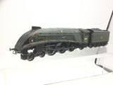 Hornby R2266 OO Gauge BR Green Class A4 60017 Silver Fox (NEEDS ATTN)