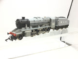 Hornby R2043 OO Gauge War Department Grey Class 8F No 300 (NEEDS ATTN)