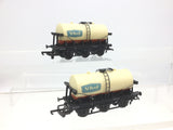 Lima 305641 OO Gauge 6 Wheel Milk Tank St Ivel x2