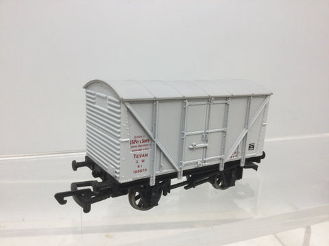 Dapol/Wessex Wagons OO Gauge Vent Van J.S Fry & Co GW 105870
