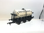 Dapol B1008 OO Gauge SR United Dairies 6 Wheeled Milk Tanker