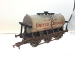 Dapol B759 OO Gauge 6 Wheel Tank Wagon United Dairies Weathered