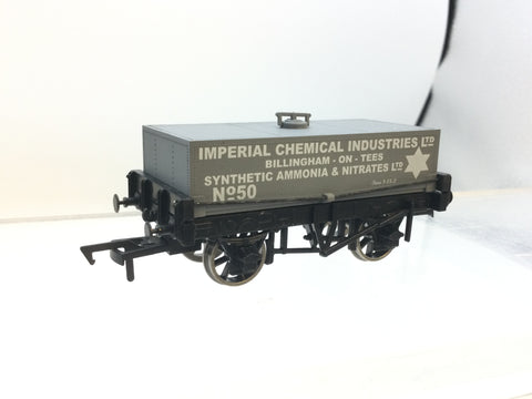 Dapol B731 OO Gauge Rectangular Tank Wagon ICI