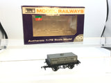 Dapol B731 OO Gauge Rectangular Tank Wagon ICI