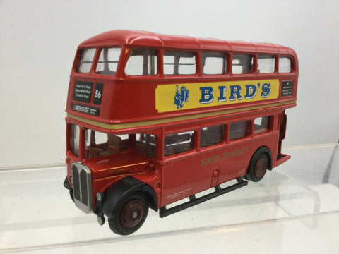 EFE E10109 OO/1:76 Scale AEC Regent Bus London Transport