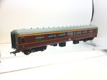 Bachmann 39-332A OO Gauge BR Maroon Mk 2 Corr 1st Coach W13432