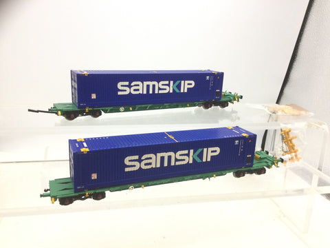 Bachmann 37-309 OO Gauge Intermodal Wagons with 2 45ft Samskip Containers