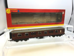 Hornby R4499 OO Gauge BR Maroon Hawksworth 1st Class Coach (RENUMBERED)