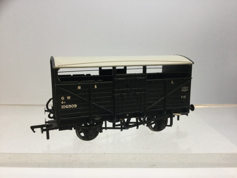 Bachmann 37-711A OO Gauge GWR Cattle Wagon 106909