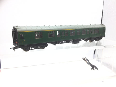 Bachmann 39-128C OO Gauge BR Green Mk1 Corr Comp Coach S15567