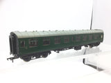 Bachmann 39-028E OO Gauge BR Green Mk1 Corr 2nd Coach S24302