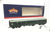 Bachmann 39-028E OO Gauge BR Green Mk1 Corr 2nd Coach S24302