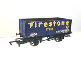 Hornby R6343 OO Gauge 7 Plank Wagon Firestone