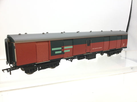 Bachmann 39-200A OO Gauge BR RES Mk1 Super BG Coach (L3)