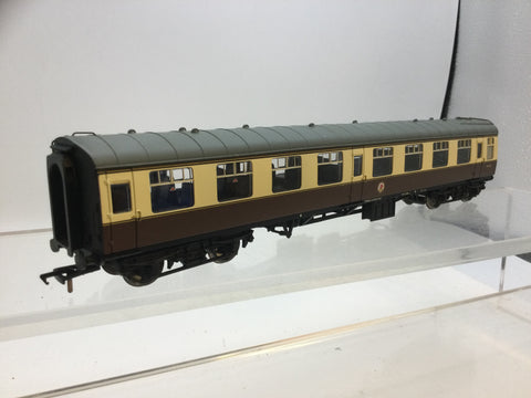 Bachmann 39-054A OO Gauge BR Choc/Cream Mk1 2nd Open Coach W4739