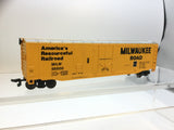 Bachmann 18017 HO Gauge Plug Door Box Car Milwaukee Road MILW56500