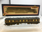 Bachmann 34-100 OO Gauge GWR Collett 1st Class Coach 8095