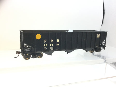 Bachmann 18714 HO Gauge 3 Bay Open Hopper Wagon PRR 180658